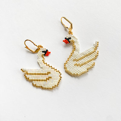 Pendientes de cisne Miyuki